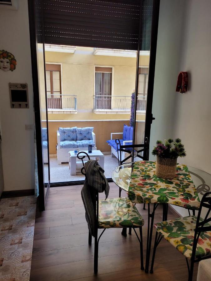 La Dimora Di Enrico Apartment Катания Екстериор снимка