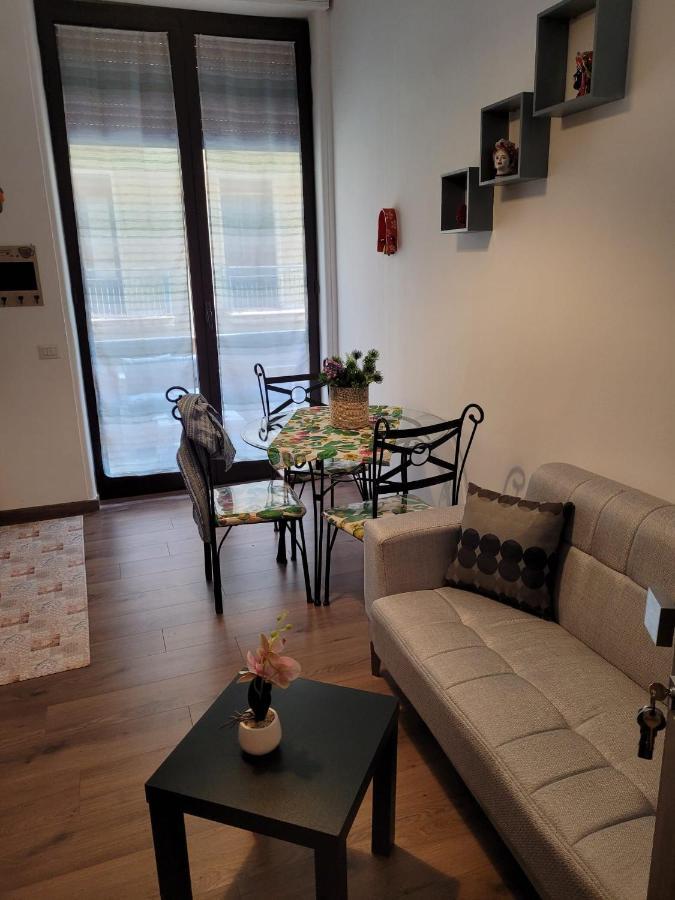 La Dimora Di Enrico Apartment Катания Екстериор снимка